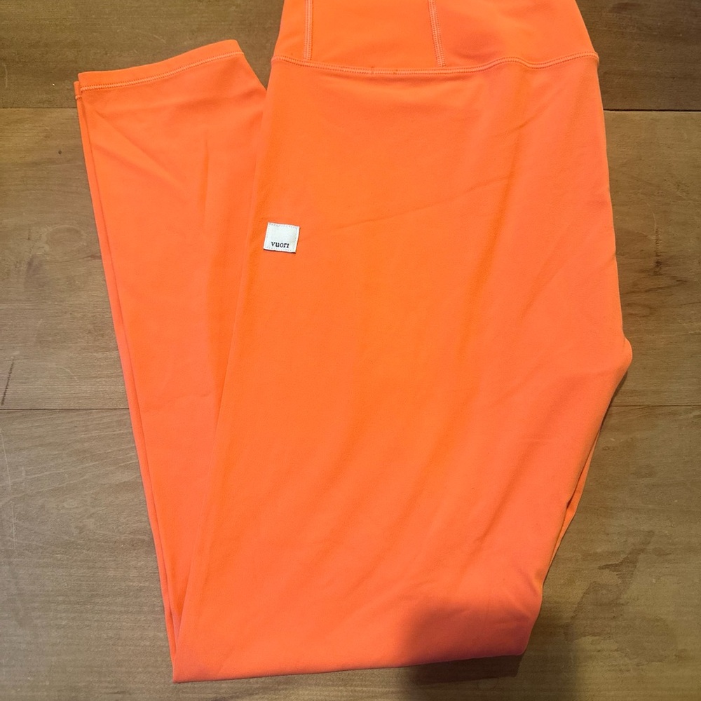 Vuori Orange Leggings